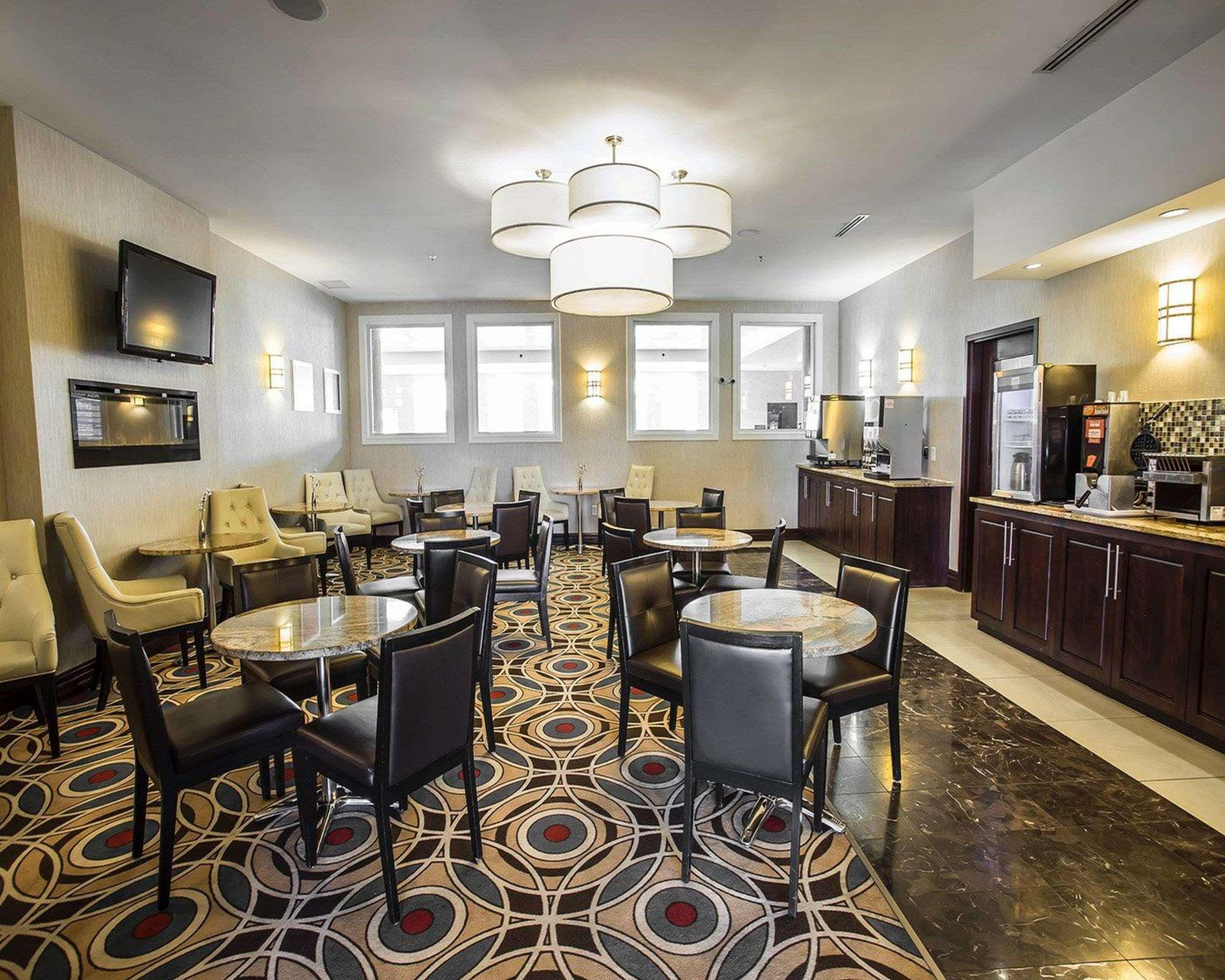 Comfort Hotel Bayer'S Lake Timberlea Экстерьер фото