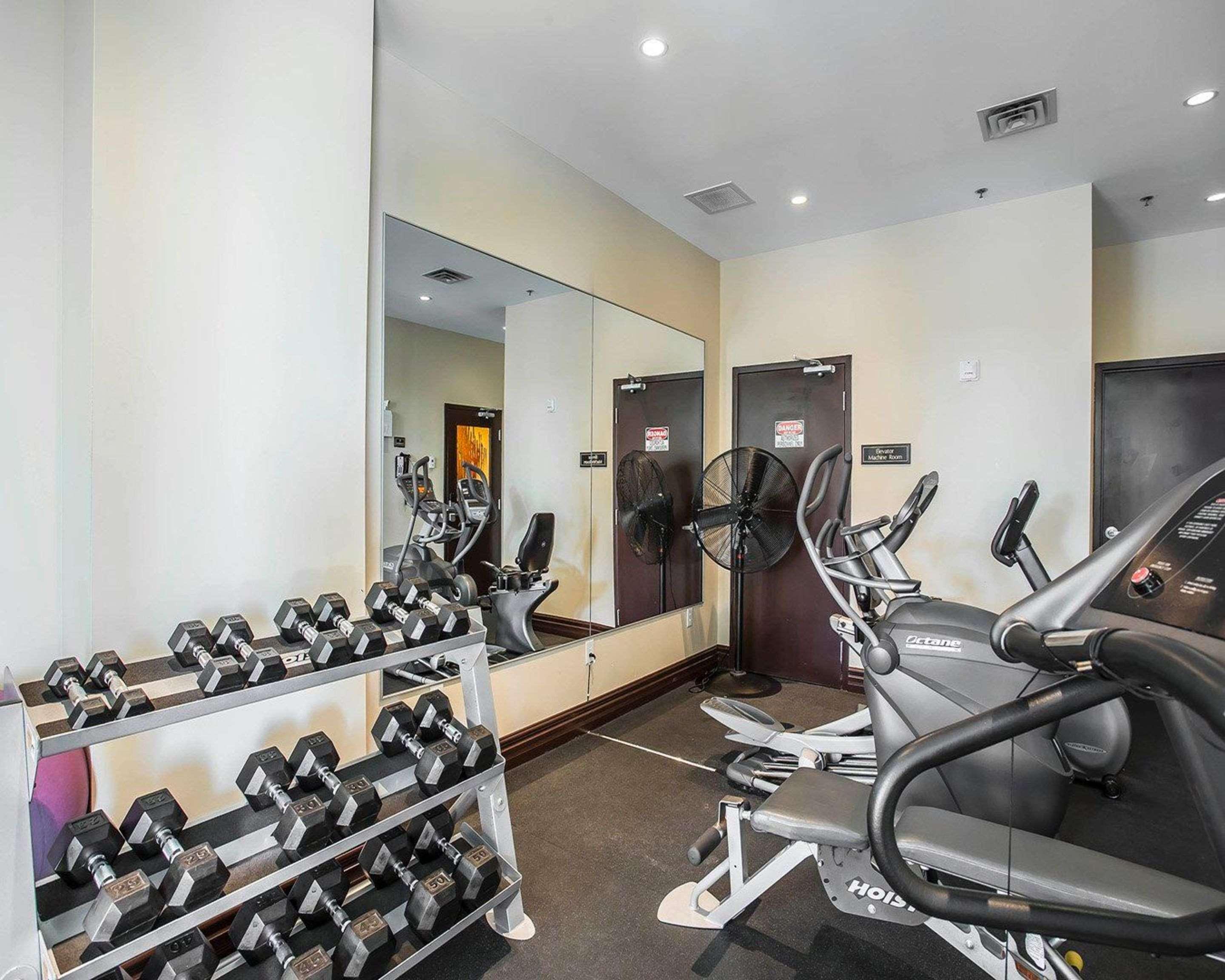 Comfort Hotel Bayer'S Lake Timberlea Экстерьер фото