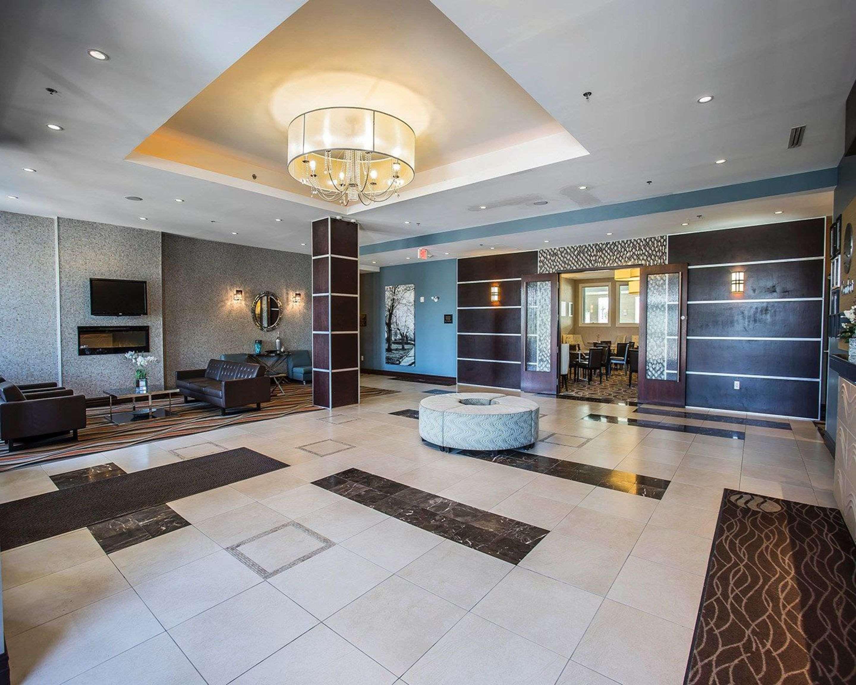 Comfort Hotel Bayer'S Lake Timberlea Экстерьер фото