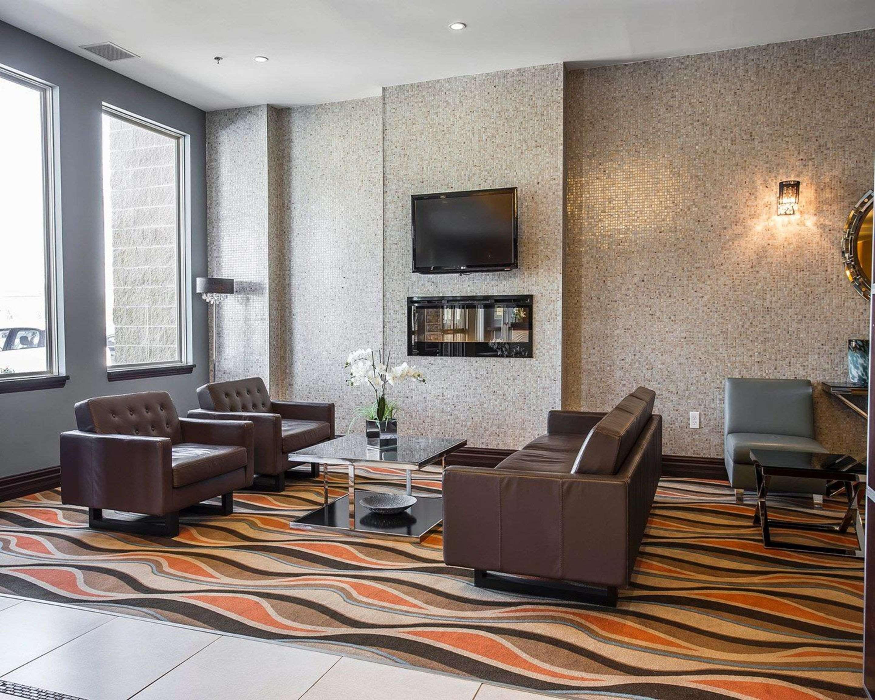 Comfort Hotel Bayer'S Lake Timberlea Экстерьер фото