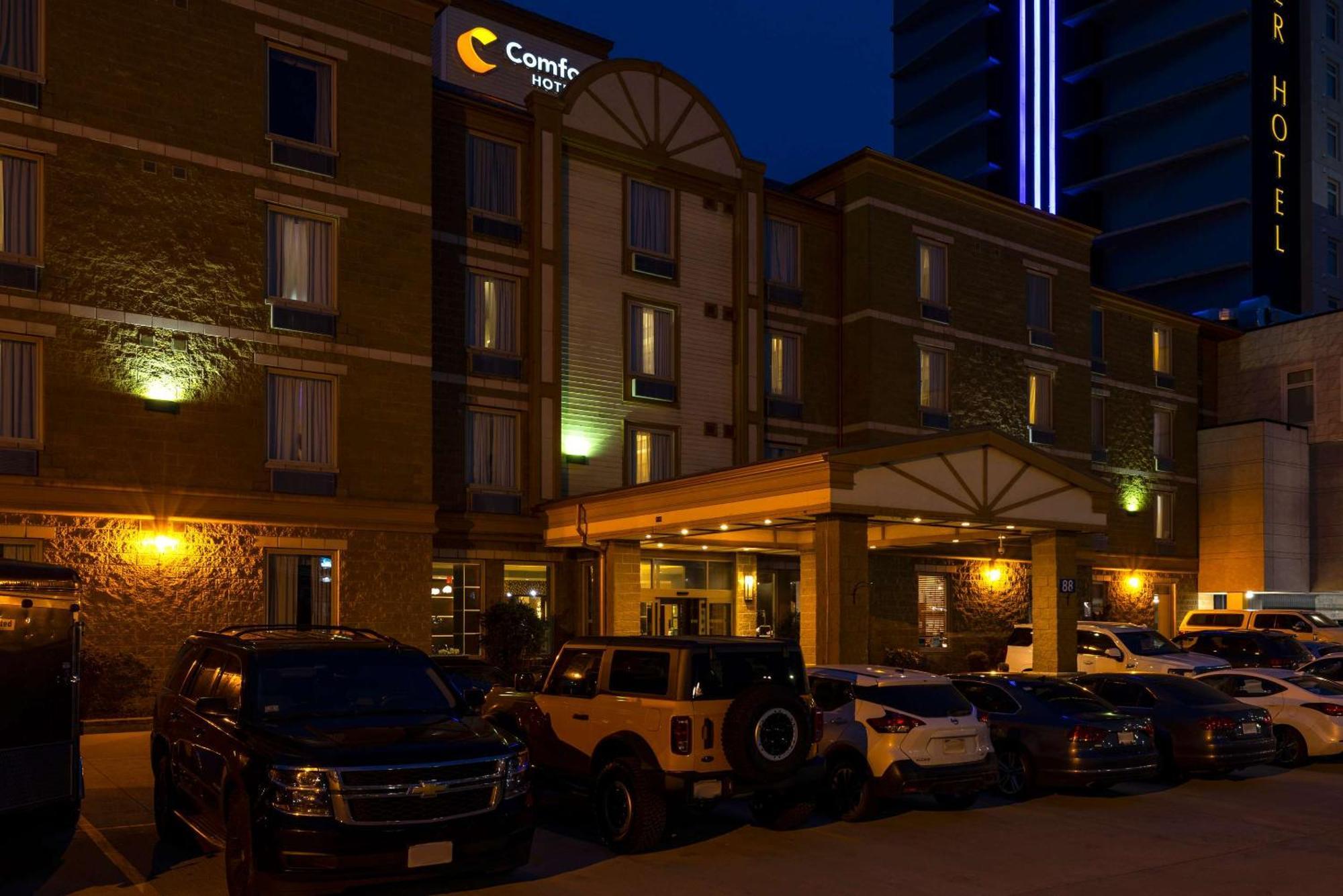 Comfort Hotel Bayer'S Lake Timberlea Экстерьер фото