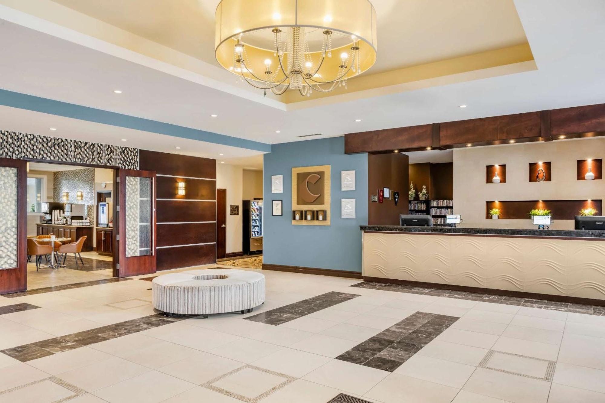 Comfort Hotel Bayer'S Lake Timberlea Экстерьер фото