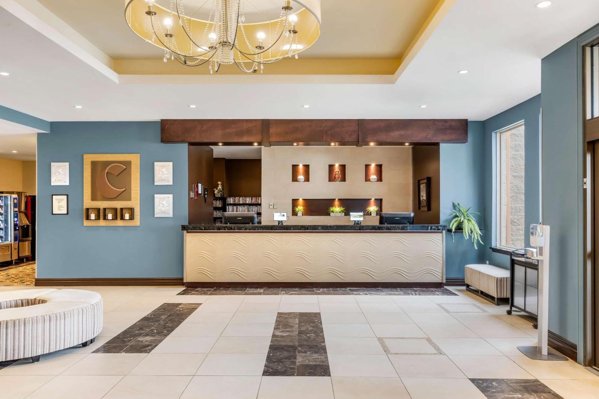 Comfort Hotel Bayer'S Lake Timberlea Экстерьер фото