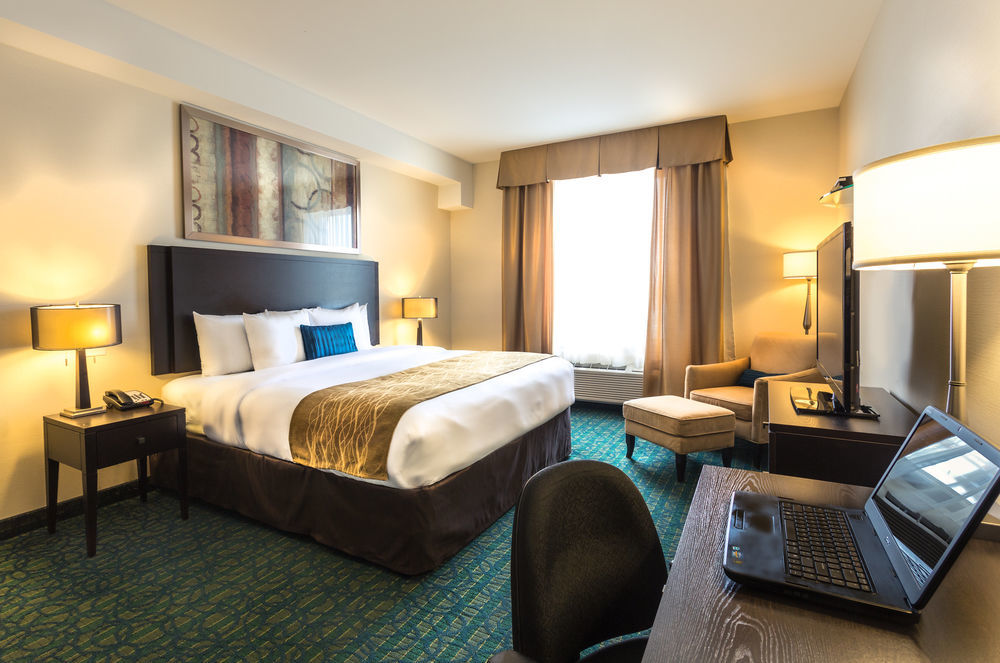 Comfort Hotel Bayer'S Lake Timberlea Экстерьер фото