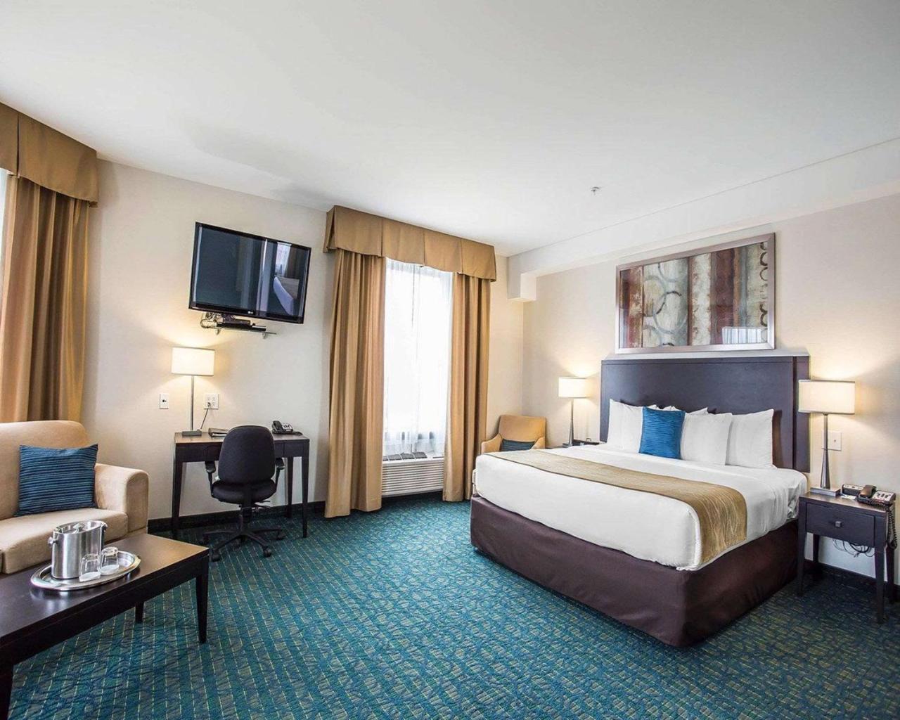 Comfort Hotel Bayer'S Lake Timberlea Экстерьер фото